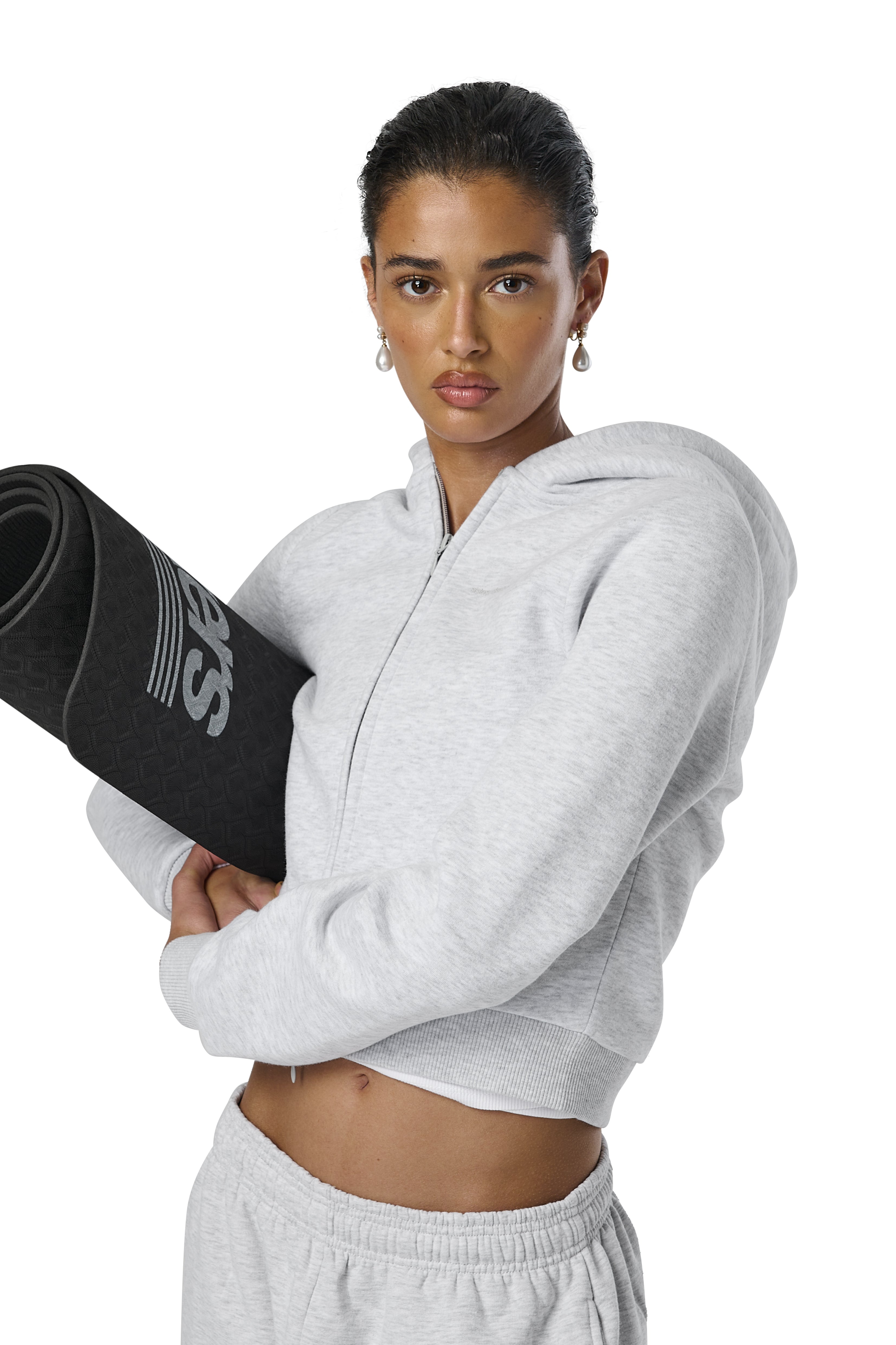 Model Iman is 5'8 and wears size S.